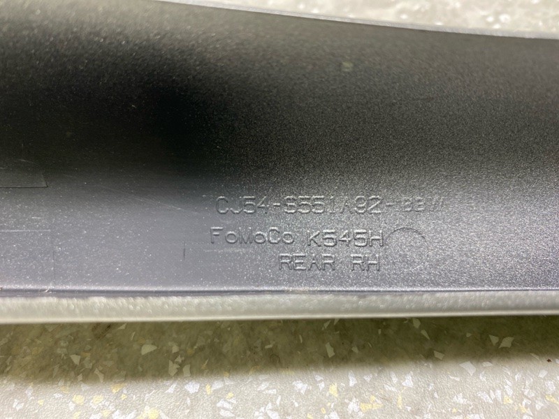 Заглушка рейлинга задняя правая ESCAPE 12-19 2014 T20HDTX