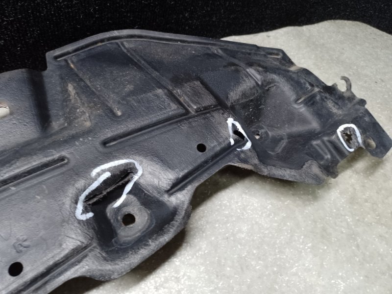 Защита переднего бампера CT200 11-17 2013 1.8 2ZRFXE