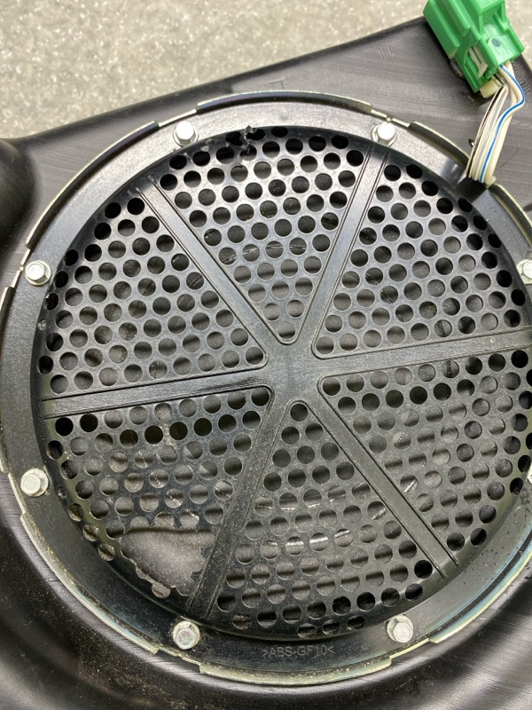 Сабвуфер ESCAPE 12-19 2014 T20HDTX