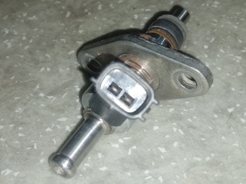 Датчик давления топлива LS600HL 06-17 2008 Седан 5.0