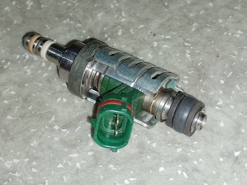 Форсунка топливная GS350 GS300 05-11 Седан 3.5 2GR-FSE