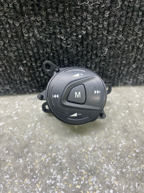 Кнопки на руль правые FORD ESCAPE 12-19 2014 T20HDTX AM5Z-9C888-H Б/У