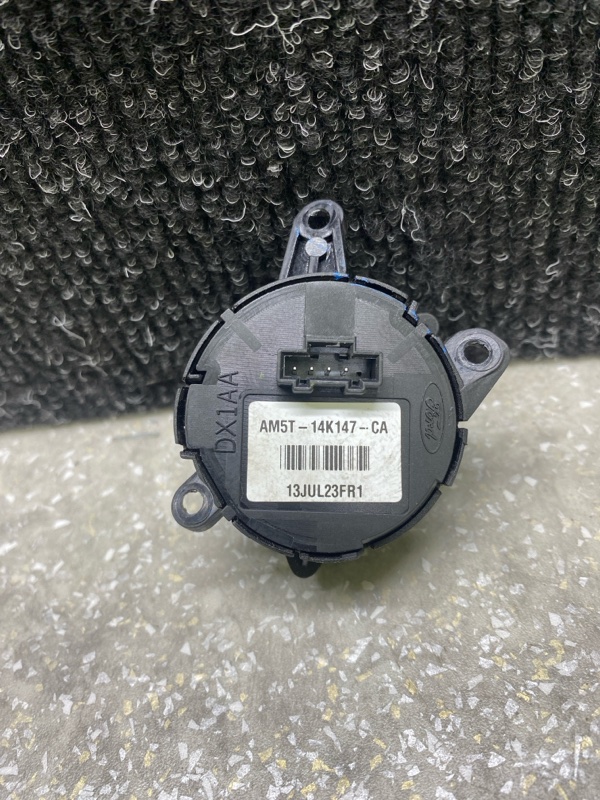 Кнопки на руль правые ESCAPE 12-19 2014 T20HDTX