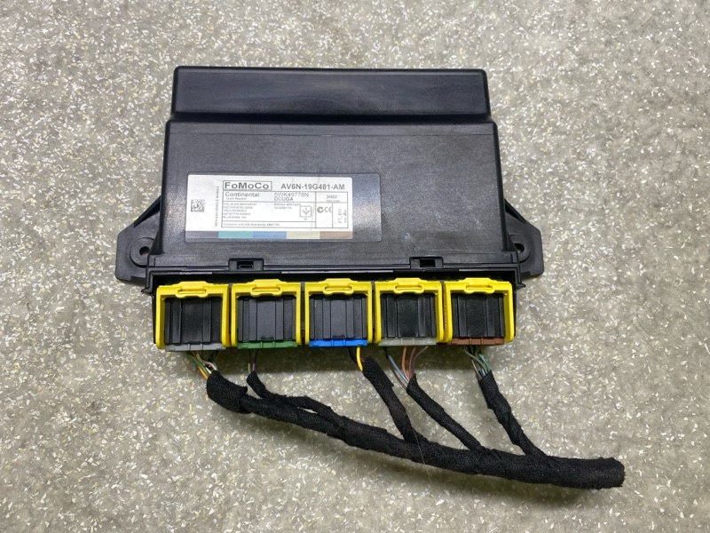 Запчасть блок управления центральным замком FORD ESCAPE 12-19 2014 T20HDTX AV6Z-19G481-F Б/У Блок управления центральным замком FORD ESCAPE 12-19 2014 T20HDTX AV6Z-19G481-F Б/У