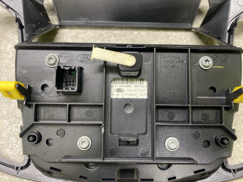 Блок управления мультимедиа ESCAPE 12-19 2014 T20HDTX