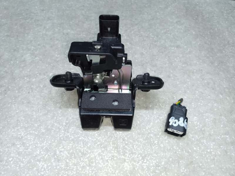 Замок крышки багажника KIA SOUL SK3 19- 2021 G4FJ 1.6 81800-K0000 Б/У