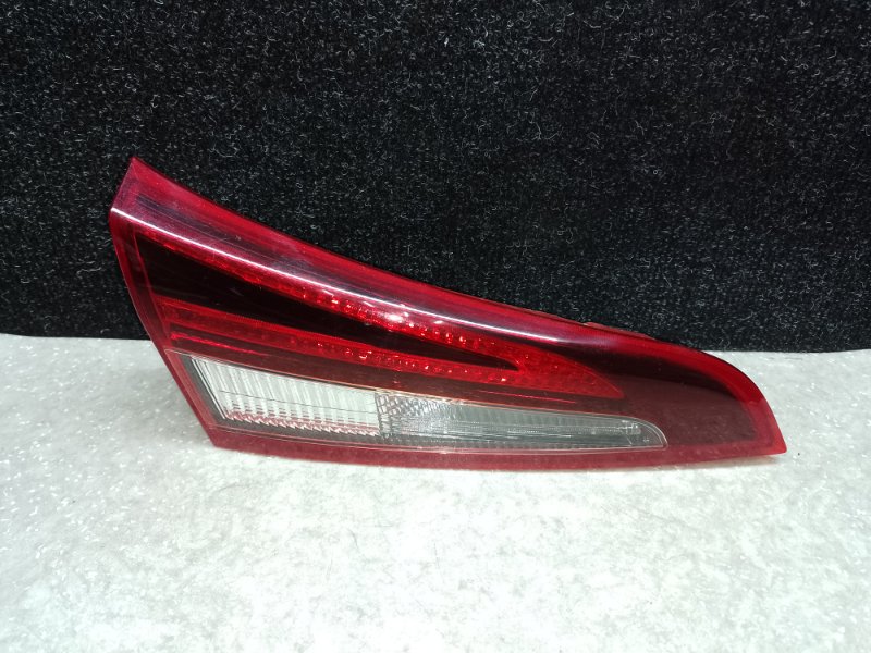 Фонарь внутренний левый KIA SOUL SK3 19- 2021 G4FJ 1.6 92403-K0110 Б/У