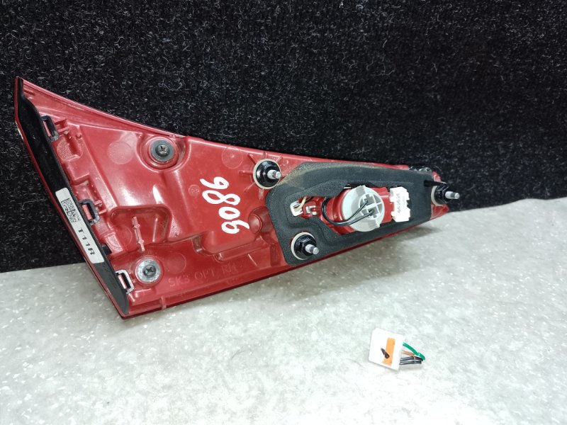 Фонарь внутренний правый KIA SOUL SK3 19- G4FJ 1.6