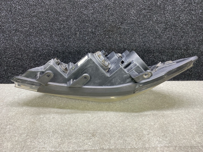 Фара левая ELANTRA AD 16- 2016 2.0 G4NH