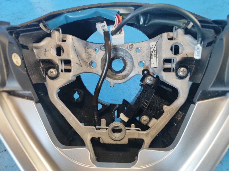 Руль SIENNA 11-16 2015 3.5 2GR-FE