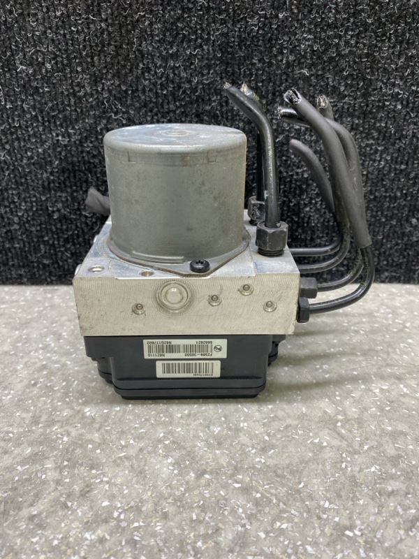 Блок ABS HYUNDAI ELANTRA AD 16- 2016 2.0 G4NH 58920-F2500 Б/У