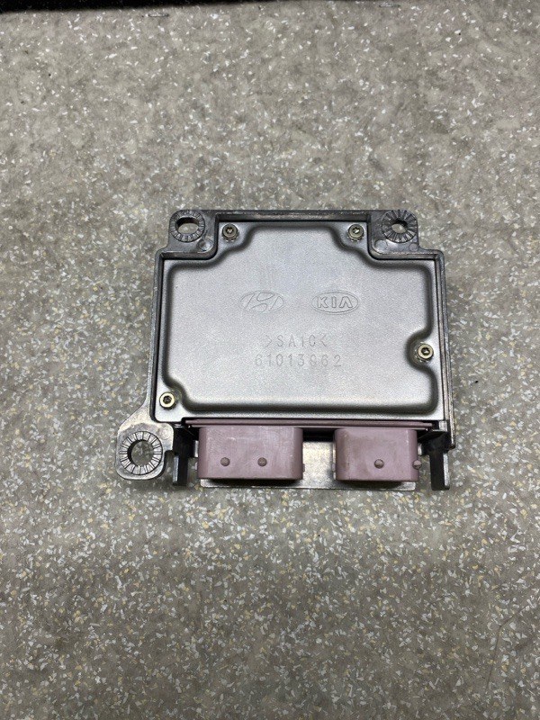 Блок управления AIRBAG HYUNDAI ELANTRA AD 16- 2016 2.0 G4NH 95910-F2000 Б/У