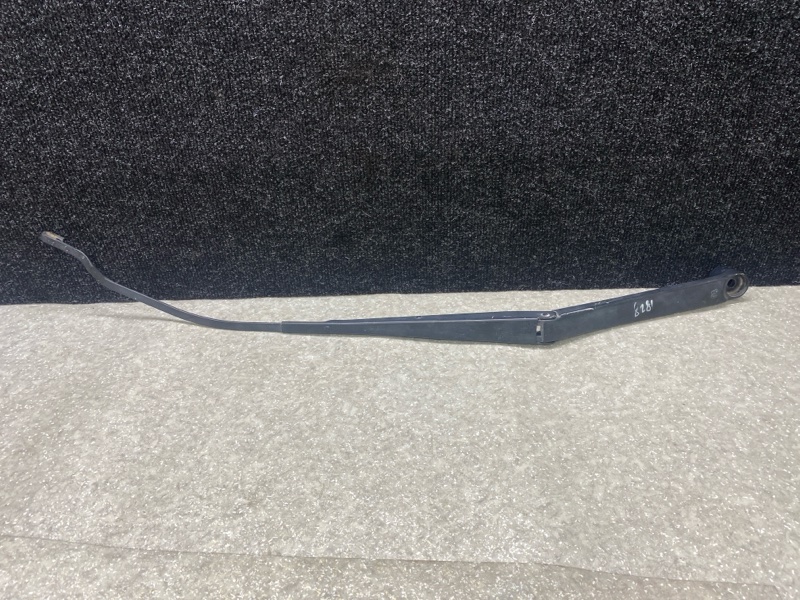 Поводок стеклоочистителя передний правый HYUNDAI ELANTRA MD 10-15 2013 1.8 G4NB 98320-3X500 Б/У