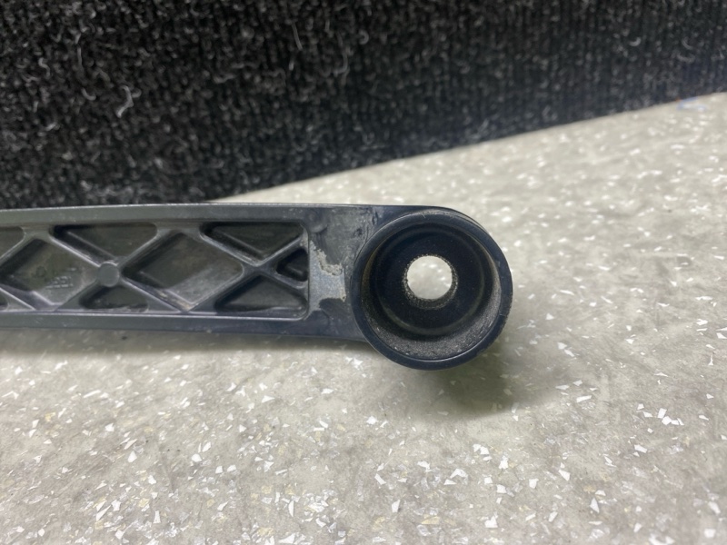 Поводок стеклоочистителя передний правый ELANTRA MD 10-15 2013 1.8 G4NB