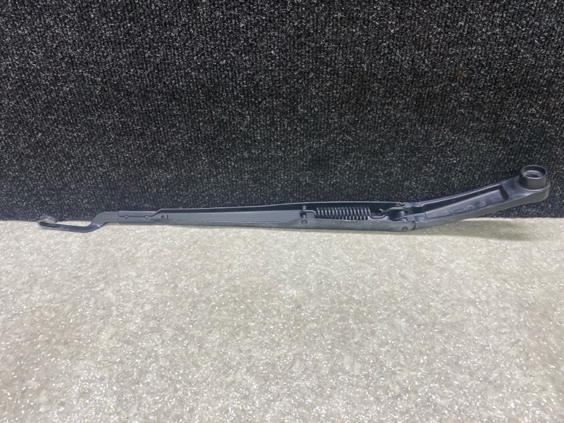 Поводок стеклоочистителя передний левый ELANTRA AD 16- 2016 2.0 G4NH