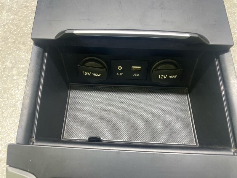 Консоль центральная ELANTRA AD 16- 2016 2.0 G4NH