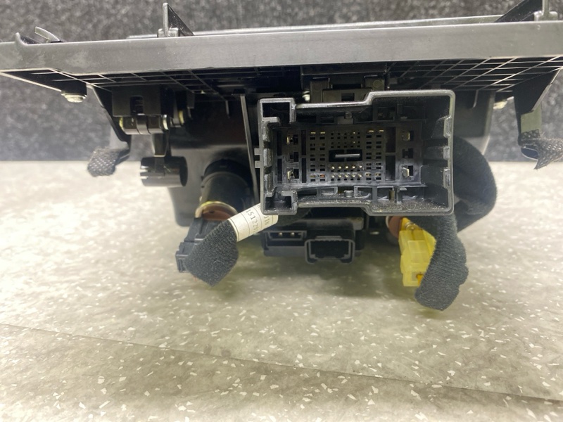 Консоль центральная ELANTRA AD 16- 2016 2.0 G4NH