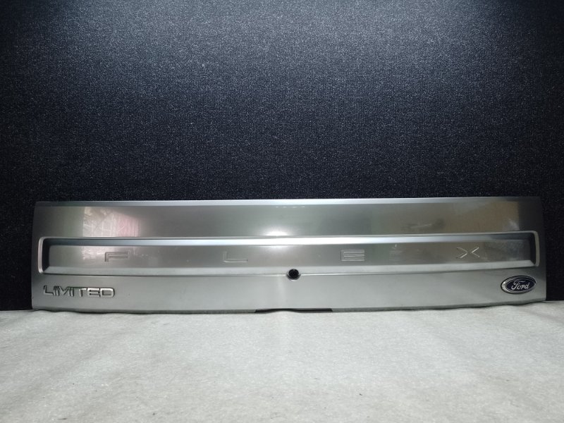 Накладка крышки багажника FORD FLEX 08-19 2013 T35PDED DA8Z-74425A34-DA Б/У