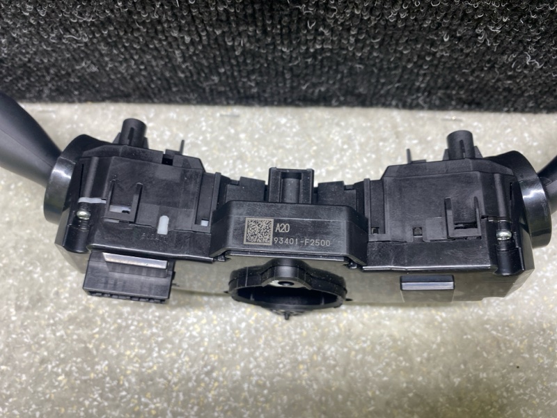 Подрулевой переключатель ELANTRA AD 16- 2016 2.0 G4NH