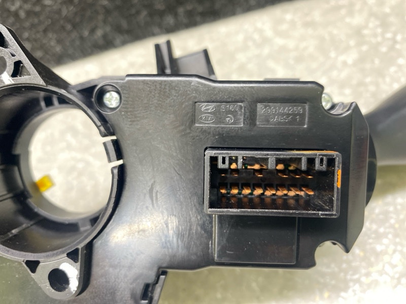 Подрулевой переключатель ELANTRA AD 16- 2016 2.0 G4NH