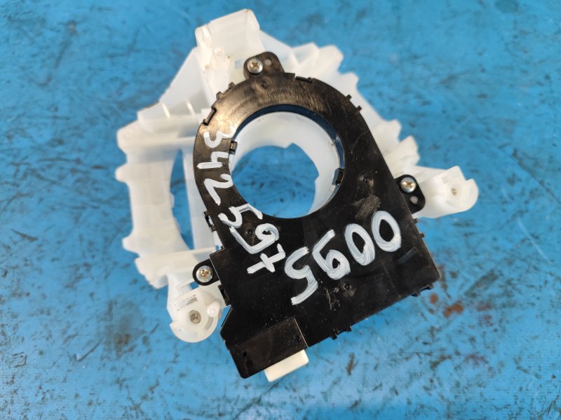 Датчик угла поворота руля SUZUKI KIZASHI 09-14 2010 J24B 3744057L00 Б/У