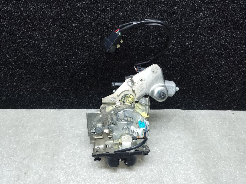 Замок крышки багажника FORD FLEX 08-19 2013 T35PDED 8A8Z-7843150-B Б/У