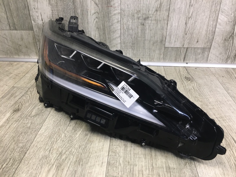 Фара передняя правая ES 18-