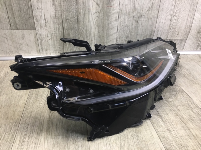 Фара передняя правая LEXUS ES 18-