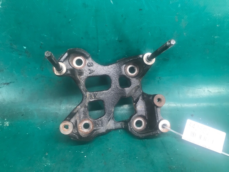 Кронштейн компрессора кондиционера NX 14-21 2020 8ARFTS 2.0TURBO