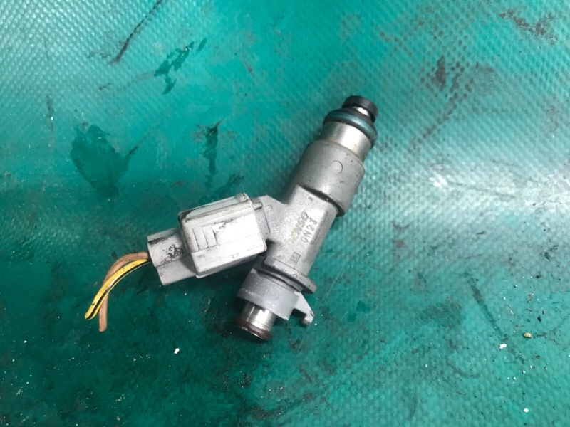 Форсунка топливная MDX (YD2) 06-13 2008 3.7 J37A1 Форсунка топливная MDX (YD2) 06-13 2008 3.7 J37A1