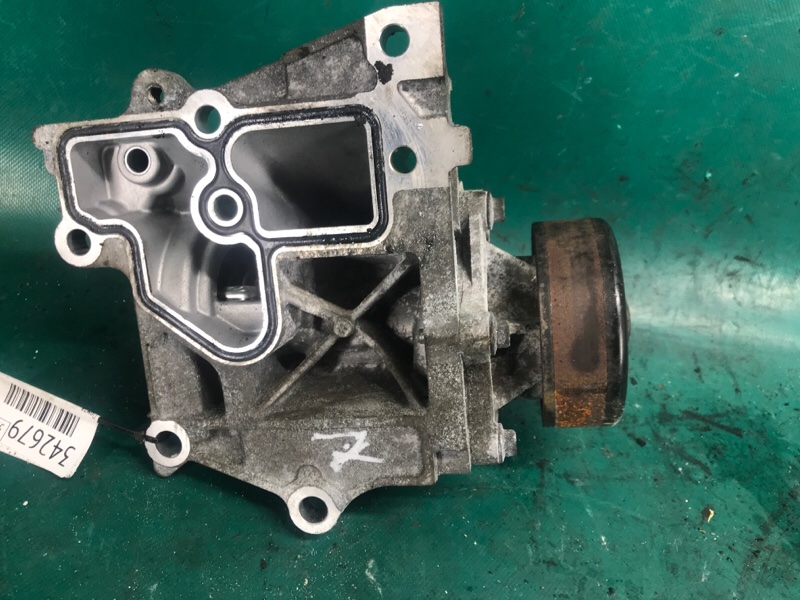 Помпа NISSAN JUKE 10-19 1.6 MR16DDT Помпа NISSAN JUKE 10-19 1.6 MR16DDT