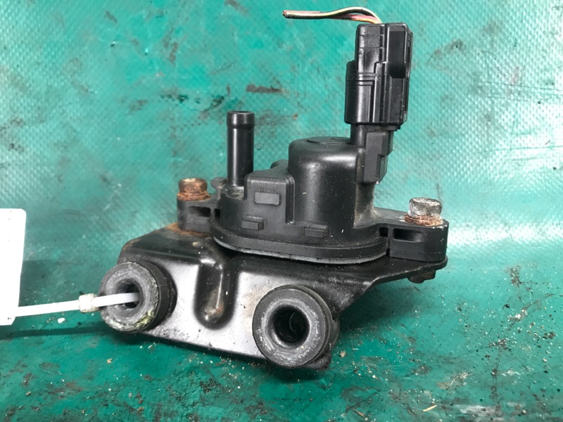 Запчасть клапан вентиляции топливного бака ACURA MDX (YD2) 06-13 2009 3.7 J37A1 36162-RMX-A01 Б/У Клапан вентиляции топливного бака ACURA MDX (YD2) 06-13 2009 3.7 J37A1 36162-RMX-A01 Б/У