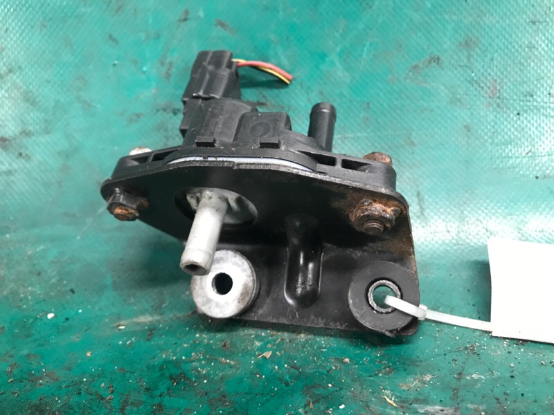 Клапан вентиляции топливного бака MDX (YD2) 06-13 2009 3.7 J37A1 Клапан вентиляции топливного бака MDX (YD2) 06-13 2009 3.7 J37A1