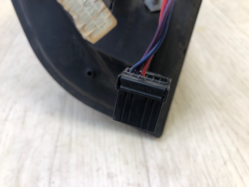 Зеркало правое CALIBER 06-11 Зеркало правое CALIBER 06-11