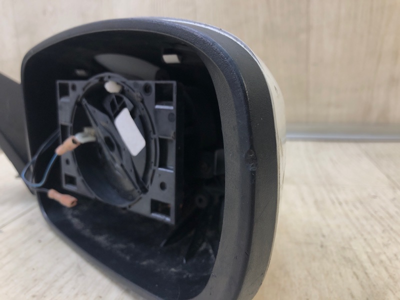 Зеркало правое 200 10-14