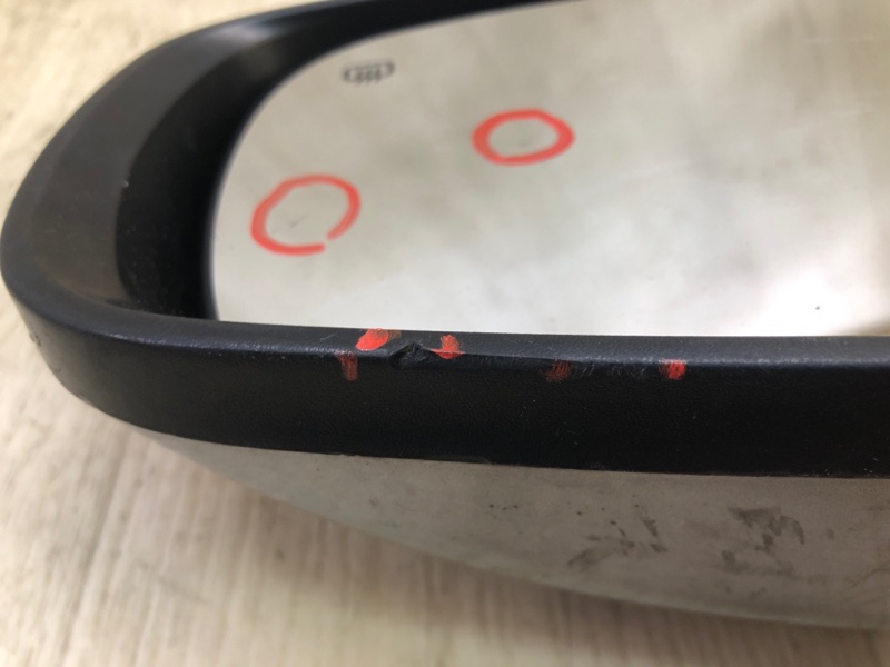 Зеркало левое 200 10-14