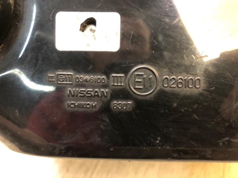 Зеркало левое M35/M45 04-10 Зеркало левое M35/M45 04-10