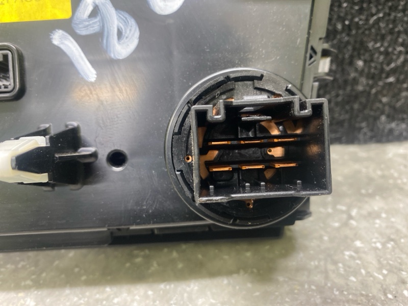 Блок управления печкой ELANTRA AD 16- 2016 2.0 G4NH