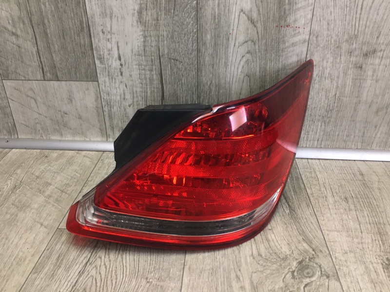 Фонарь наружный правый TOYOTA AVALON 05-12 81550-AC090 Б/У