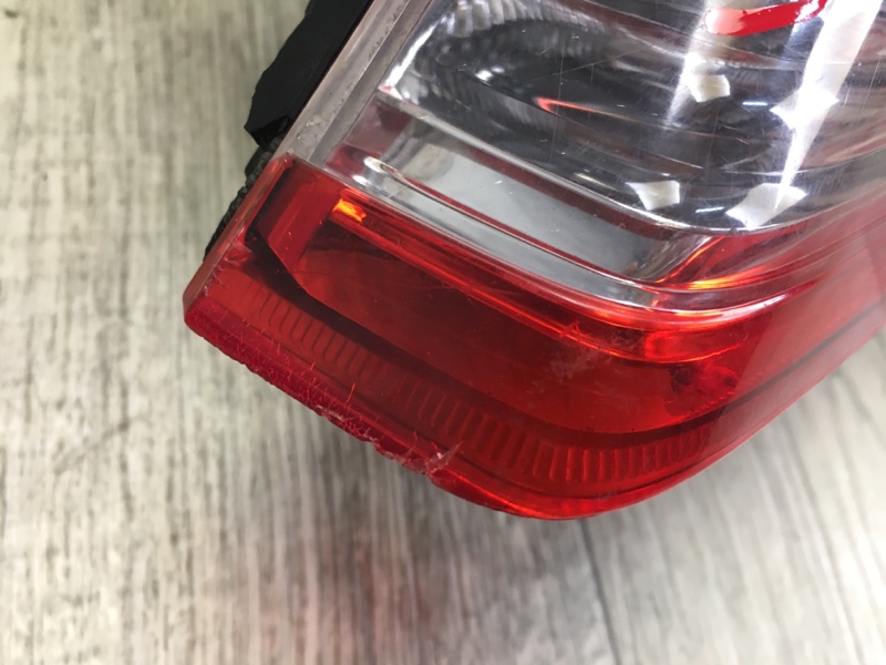 Фонарь наружный правый AVALON 05-12