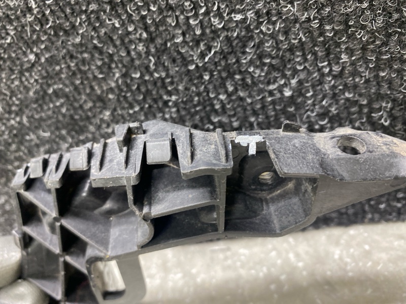 Кронштейн переднего бампера передний левый ELANTRA AD 16- 2016 2.0 G4NH