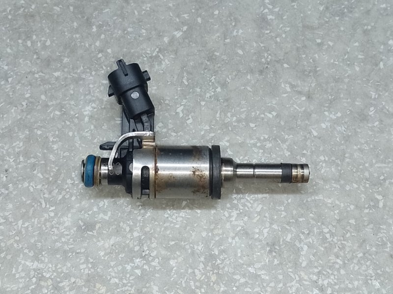 Запчасть форсунка топливная HYUNDAI ACCENT RB 10- 2014 ХЭТЧБЭК 1.6 G4FD 35310-2B130 Б/У Форсунка топливная HYUNDAI ACCENT RB 10- 2014 ХЭТЧБЭК 1.6 G4FD 35310-2B130 Б/У