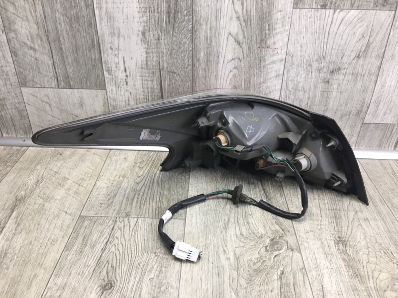 Фонарь наружный правый ALTIMA L33 12-18 L32