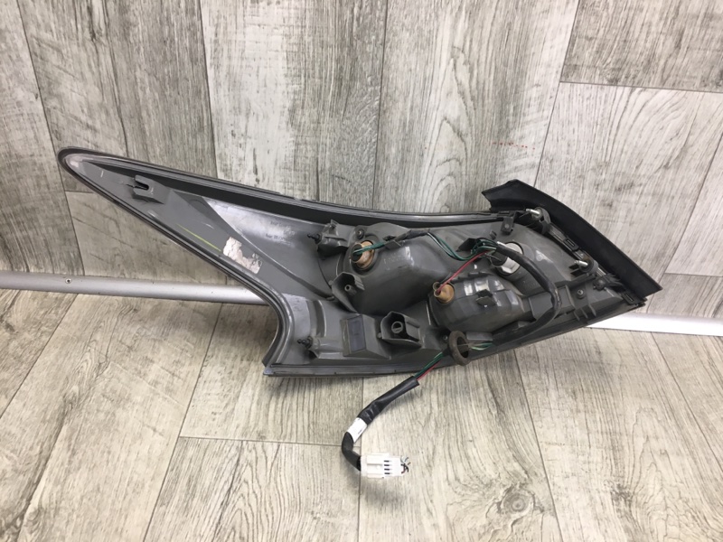 Фонарь наружный правый ALTIMA L33 12-18 L32