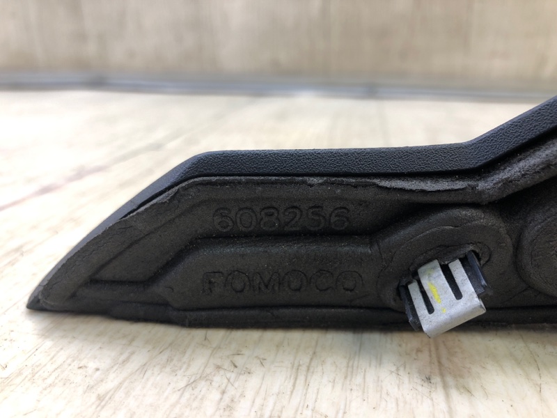 Зеркало правое TAURUS 07-09