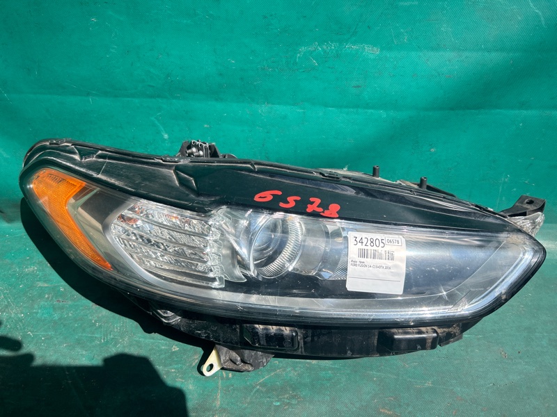 Фара правая FORD FUSION 14- 2016 C15HDTX DS7Z-13008-A Б/У