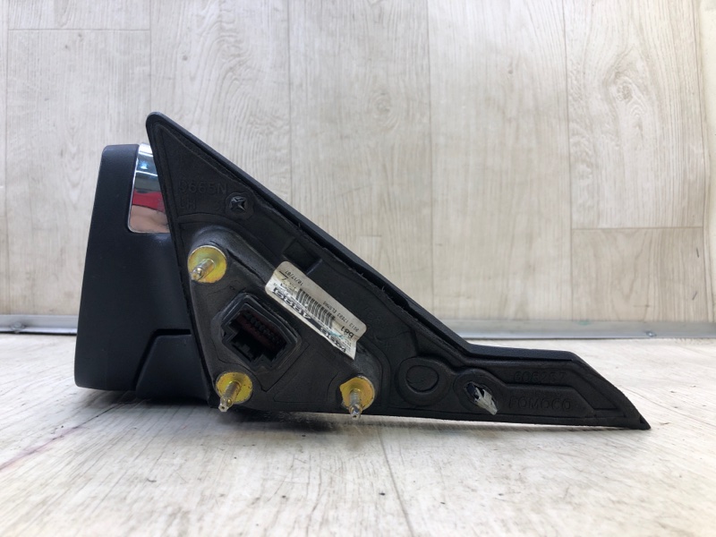 Зеркало левое TAURUS 07-09