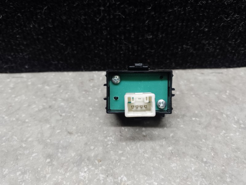 Кнопка центрального замка передняя правая CAMRY 40 06-11 2009 2.4 2AZFXE