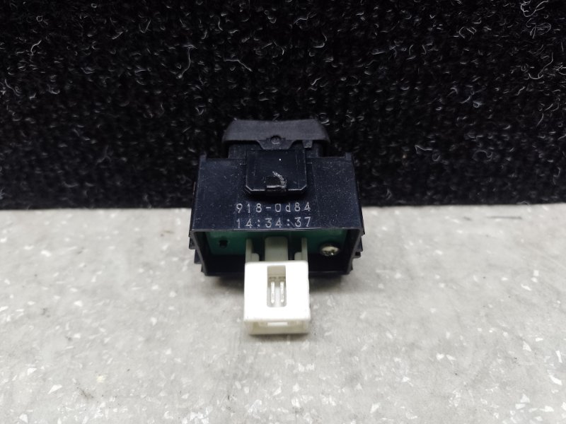 Кнопка центрального замка передняя правая TOYOTA CAMRY 40 06-11 2.4 2AZFXE