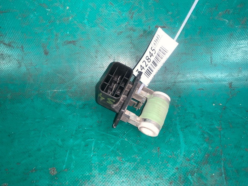 Резистор вентилятора радиатора HYUNDAI ELANTRA AD 16- 2016 2.0 G4NH 25385-F2000 Б/У